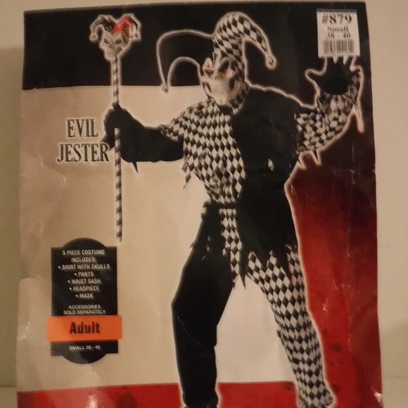 Halloween Costumes - Picture 1 of 3